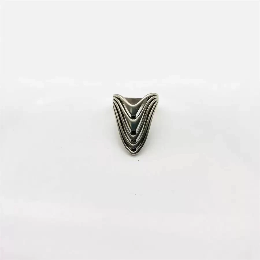 

Independent Five-Fold Wave Ring Retro Niche Light Kiko Style Couple Fashion Jewelry Accessories