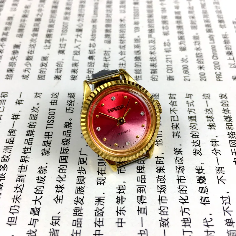Фото Оригинальные механические женские часы марки Shanghai Haida, диаметр 24 мм, 1 бесплатный ремешок, розово-красная поверхность. №2