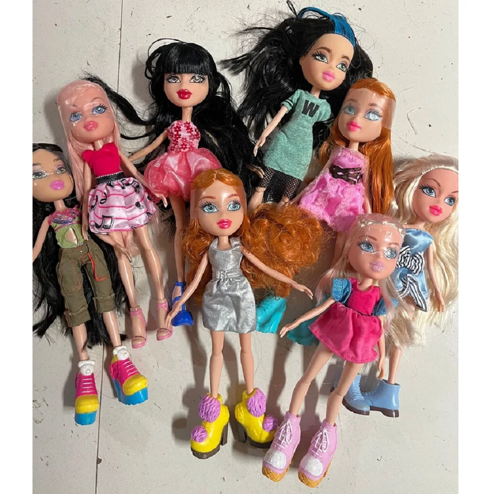 

3pcs Genuine Bratzes Doll Fashion Doll Changeable Clothes Movable Joints Action Figure Model Toy Collect Ornament Kids Gifts