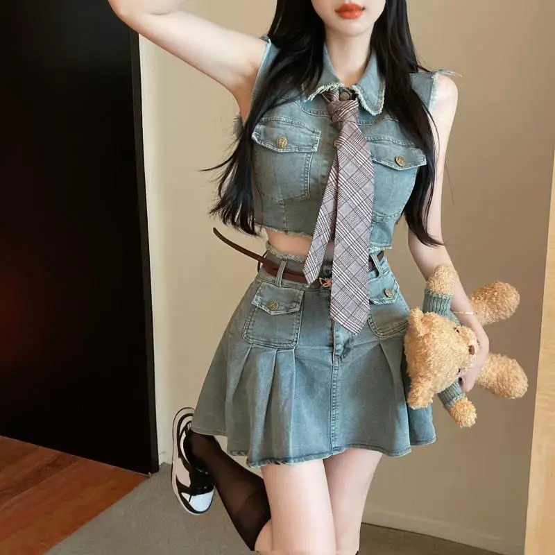 

Women's Summer Short Skirt Sets Women's Cropped Vest Top Mini Pleated Denim Skirts Two-piece Suit Streetwear Y2k Clothing Q610
