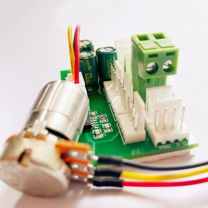 

DC12V Graphic Card Power Supply 8-way Fan Hub PWM High-power Fan Governor Module QXNF