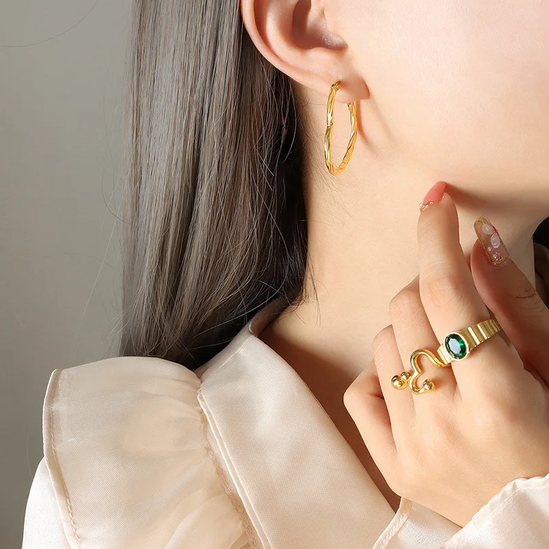 

Korean Style Ins Style Earrings Peach Heart Stud Earring Women's Hot Selling Earring Heart Earring
