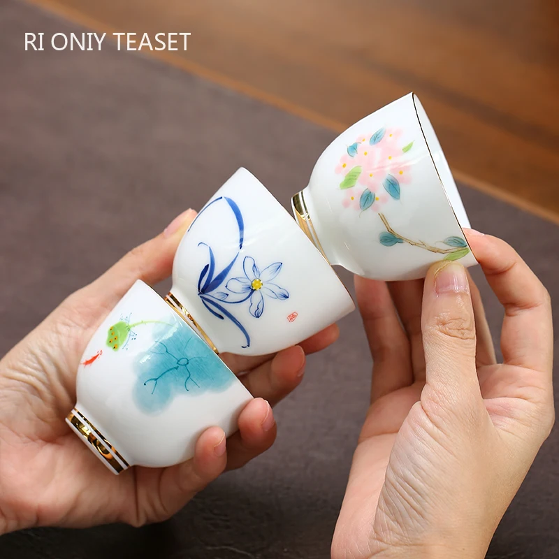 

Chinese Ceramic Teacup Hand Painted Flower Pattern Boutique Tea Bowl Meditation Tea Cup Household Porcelain Tea Set Accessories