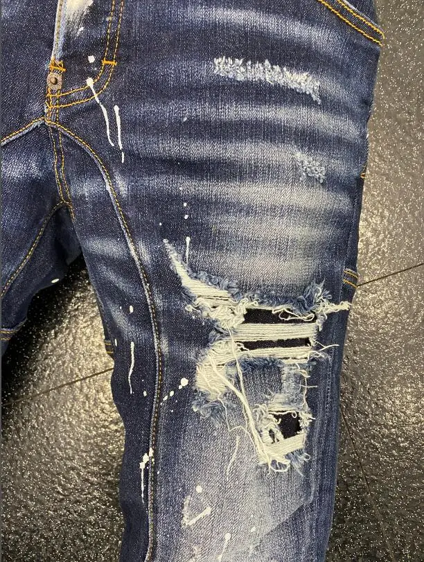 2022 New Fashion Trendy Brand Dsquared2 Men Washed Edging Hole Spray Paint Polka Dot Motorcycle Micro-cone Stitching Style A512