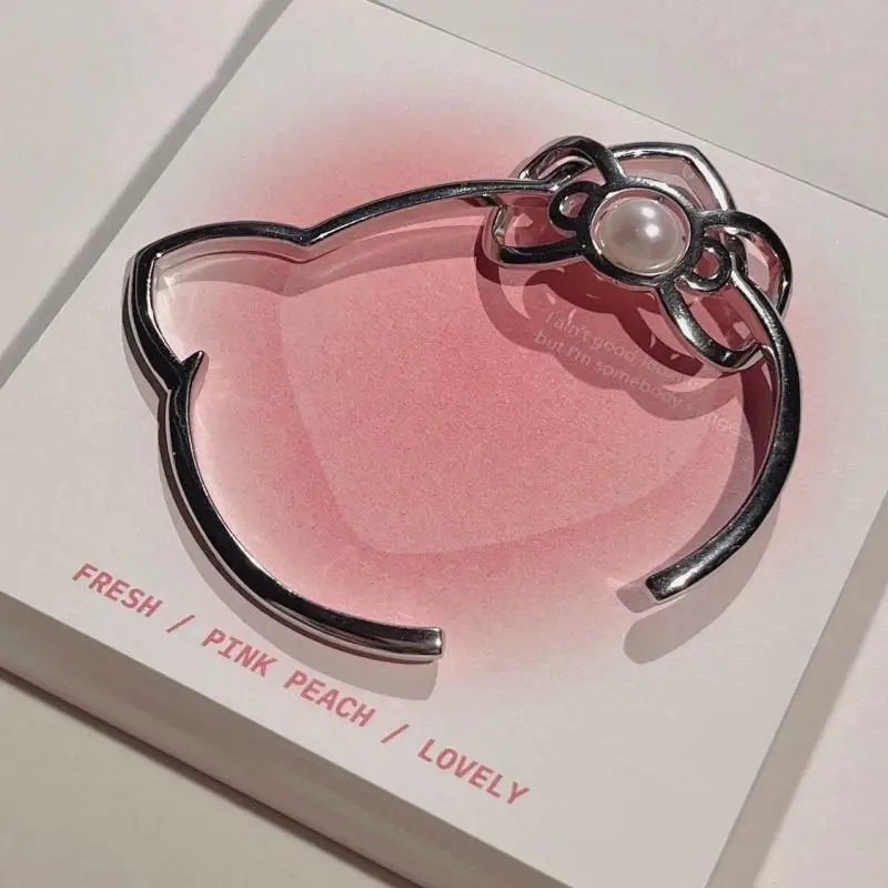 Женский серебряный браслет в виде кошки