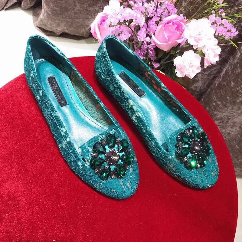 Fashion Casual Spring, Summer and Autumn New Lace Flat Shoes Women's Rhinestone Round Toe Flat Red Wedding Shoes
