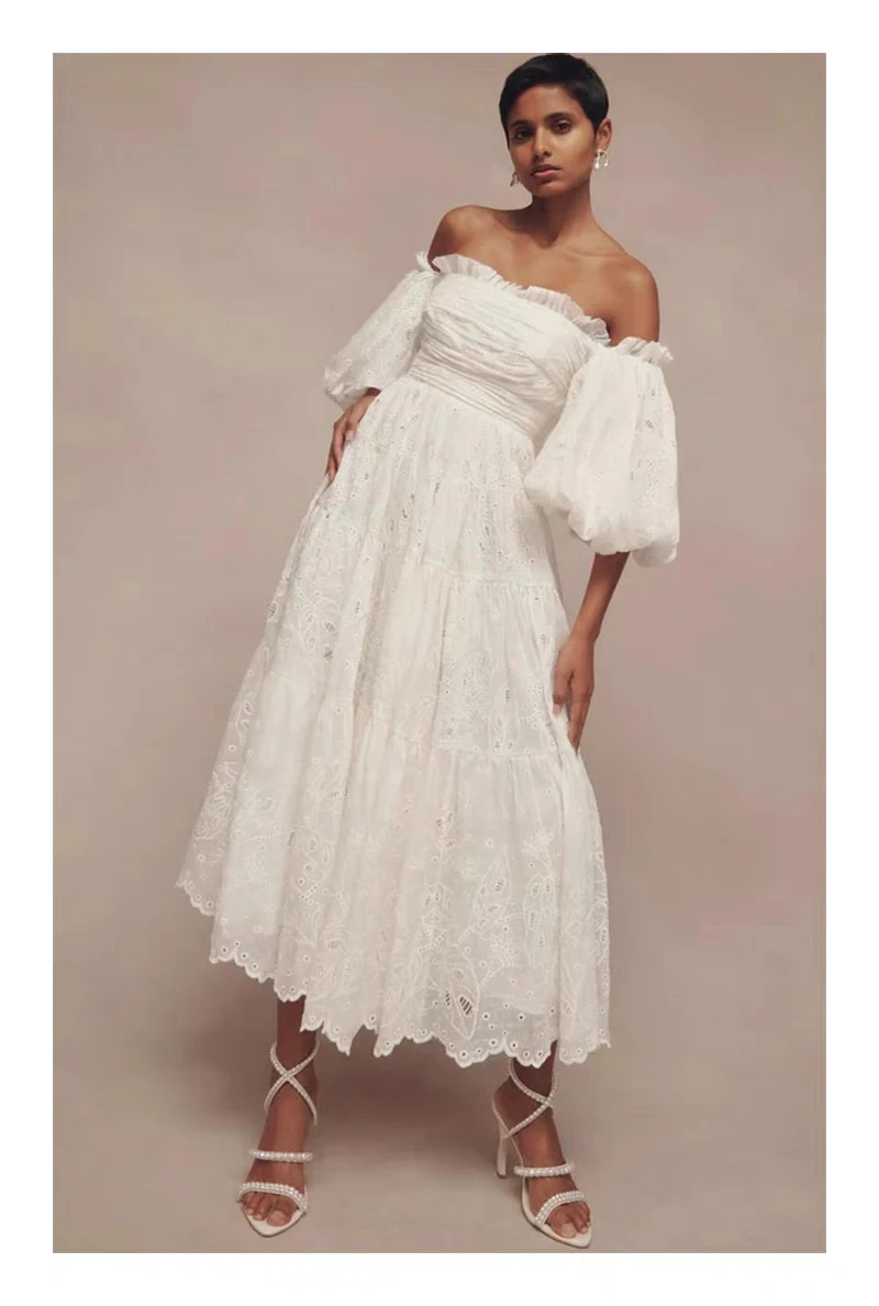 Рисунок 4 - Женское льняное платье-миди с вышивкой