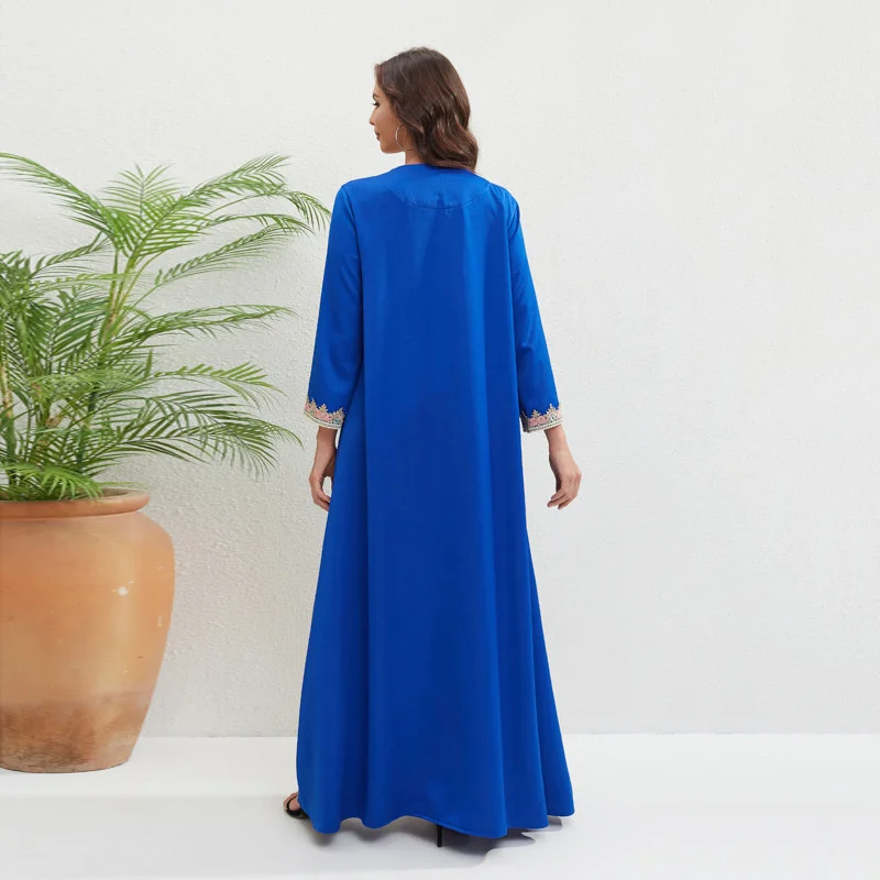 Рисунок 4 - Женское длинное платье Abaya в этническом стиле