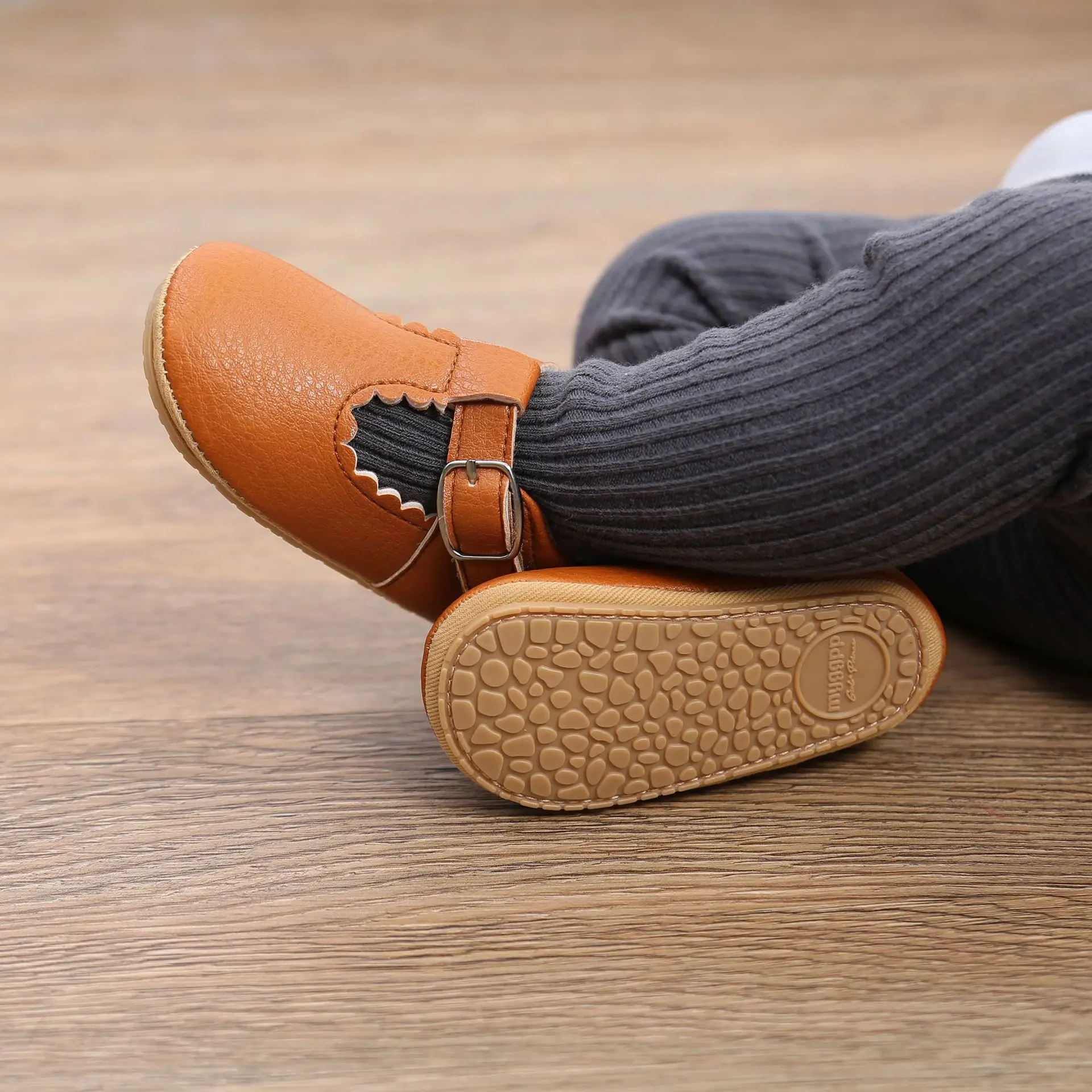 Ботинки для новорожденных из ПУ кожи Нескользящие на резиновой подошве |