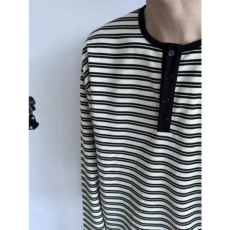 Осень 2024 винтажная футболка свободного кроя с воротником на пуговицах полосатая