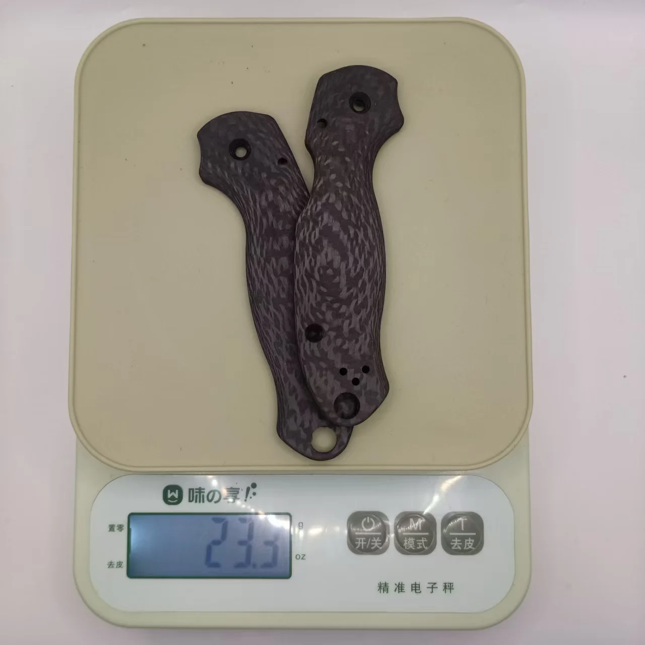 Фото 1 пара весов с ручкой ножа из углеродного волокна для складного ножа Spyderco C223 Para3 №3