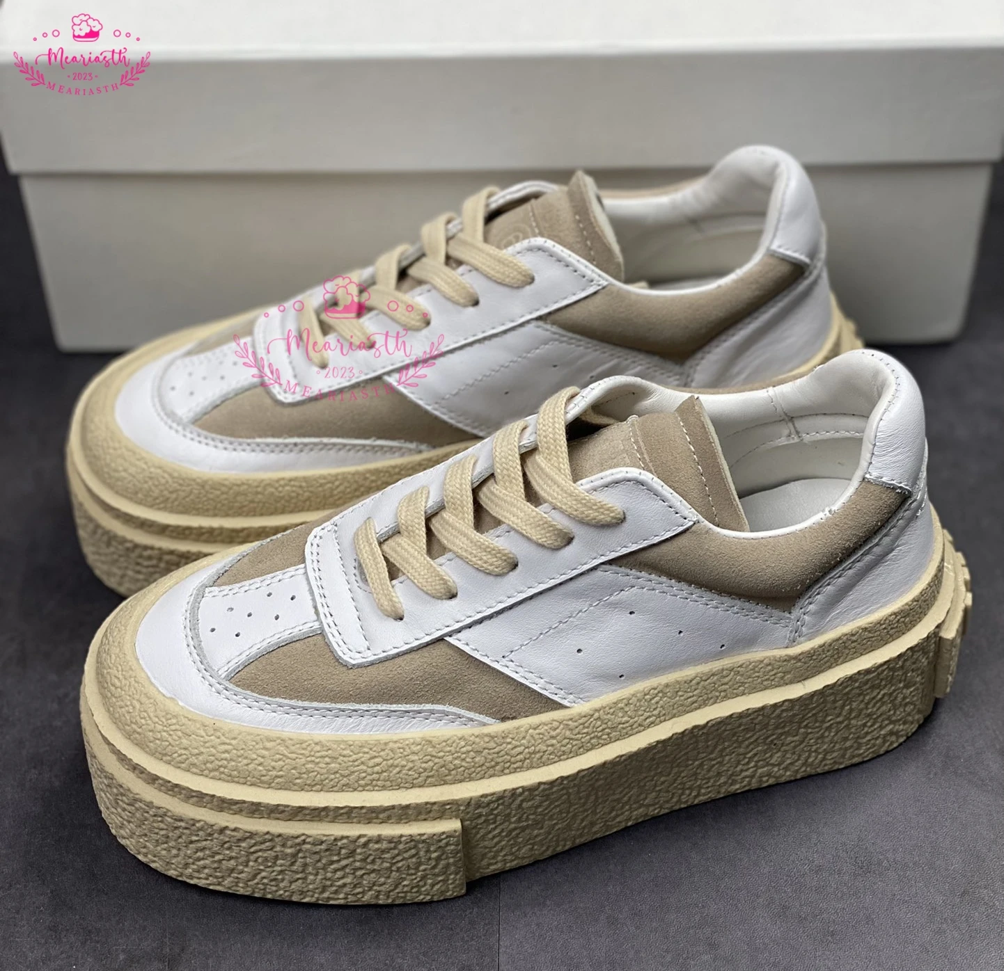 

Men Thick Sole Casual Flats Shoes Mixed Colors Round Toe Classic Sneakers Women Height Increasing Genuine Leather Runway Shoes