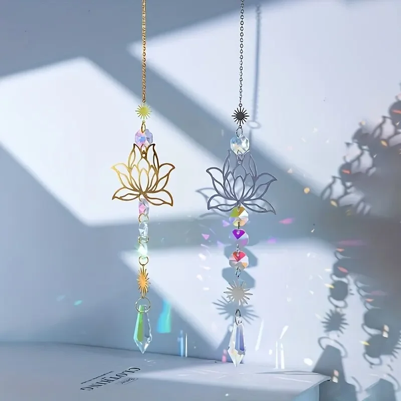 

Artificial Crystal and MetalLotus Suncatcher Charm Handmade Applicable Home Wind Chime Pendant Outdoor Garden Plant Decoration