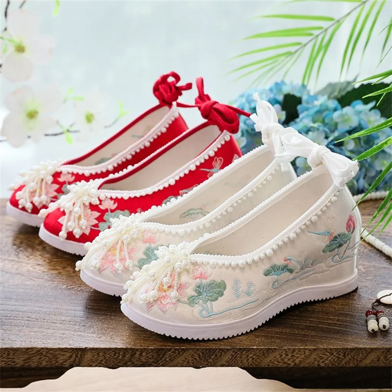 

Женские туфли Hanfu с жемчугом в старинном китайском традиционном стиле, туфли на высоком каблуке с вышивкой, восточные туфли на шнуровке