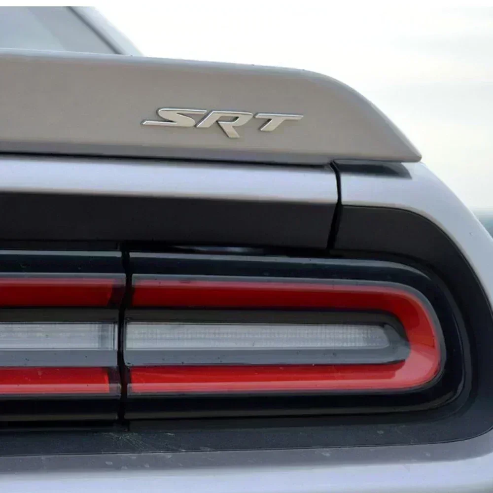 Фото 3D-эмблема из цинкового сплава SRT R/T для боковых крыльев и багажника автомобиля, аксессуары для тюнинга Dodge Challenger Charger Durango Ram №4