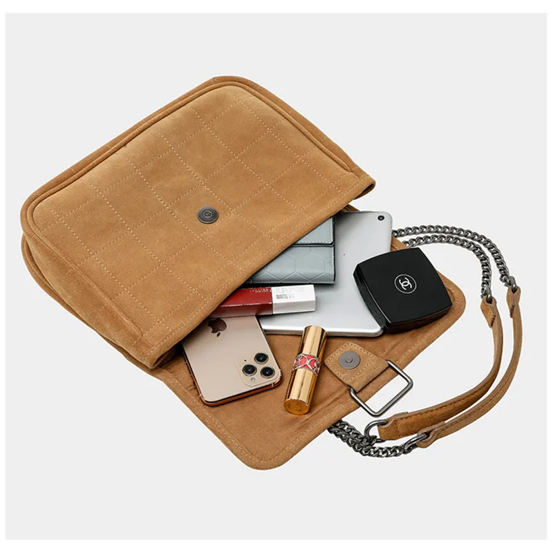 Women's bag 2022 new wandering rivet small square brown suede leather single shoulder messenger |