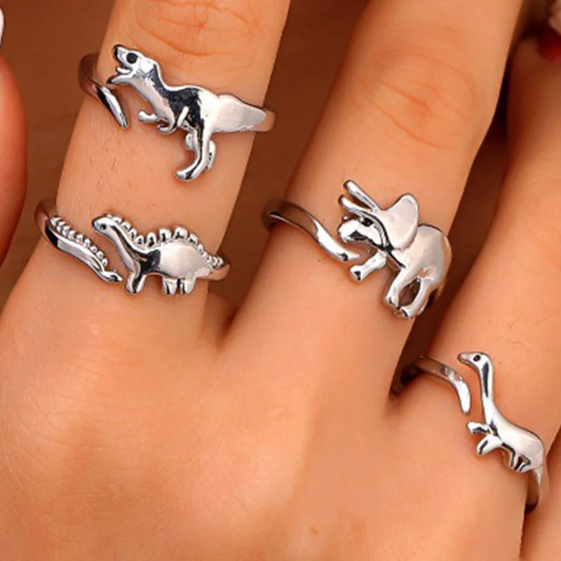 Металлическое кольцо в виде животного |