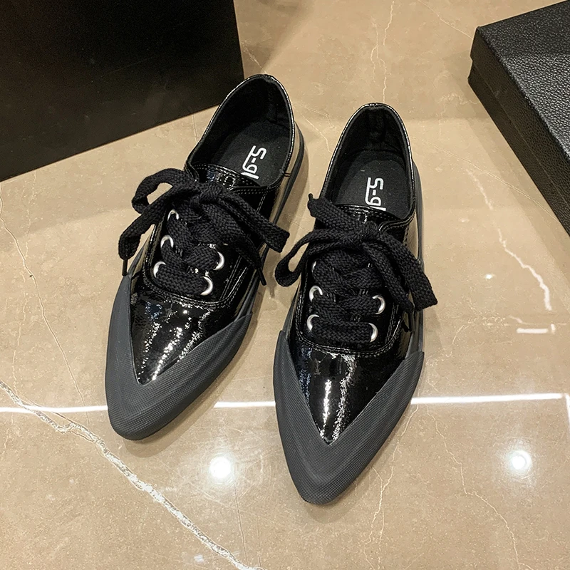 

Women's Shoes 2022 Spring Autumn New Pointed Toe Cross-lace Women's Shoes Rubber Sole White Soft Bottom Casual shoes for women