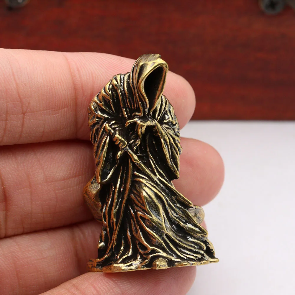 

Черный плащ, фигурки Бога Смерти, миниатюры, латунь, мрачный жнец, маленькая статуя, настольные украшения, украшения для дома, аксессуары для рукоделия