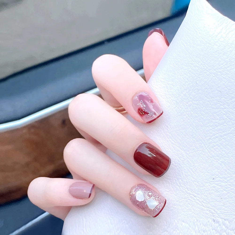 

Short Ultra-thin Detachable Small Flower Nail Nail Patch, Autumn and Winter Nail Art, Strawberry Cream Elf Fake Nail Patch