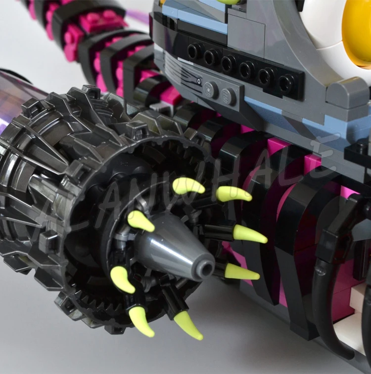 Конструктор Dream Nightmare Shark Ship Tand Mode Monster Vehicle Flying Eyeballs 81469