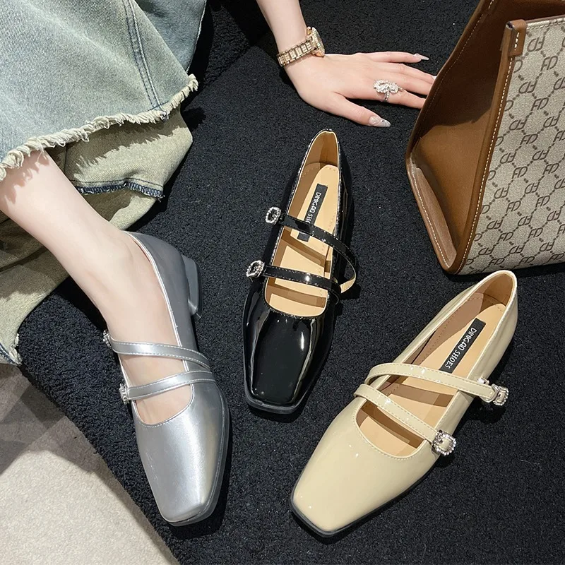 Туфли-лодочки женские на высоком каблуке с кристаллами