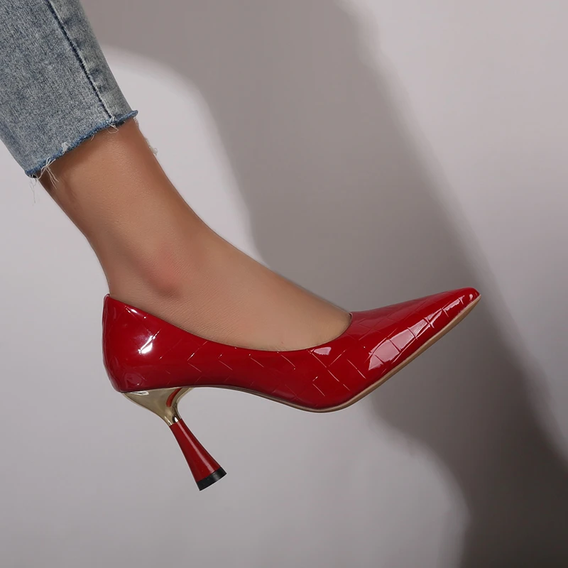 

Plaid Classic Casual High Heels New Pattern Embossed Fashion Oversize Shoes In Autumn and Winter 2023 Pumps Women Shoes Pumps