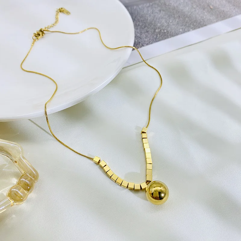 

Цепочка с подвеской-шариком женская из нержавеющей стали 316L