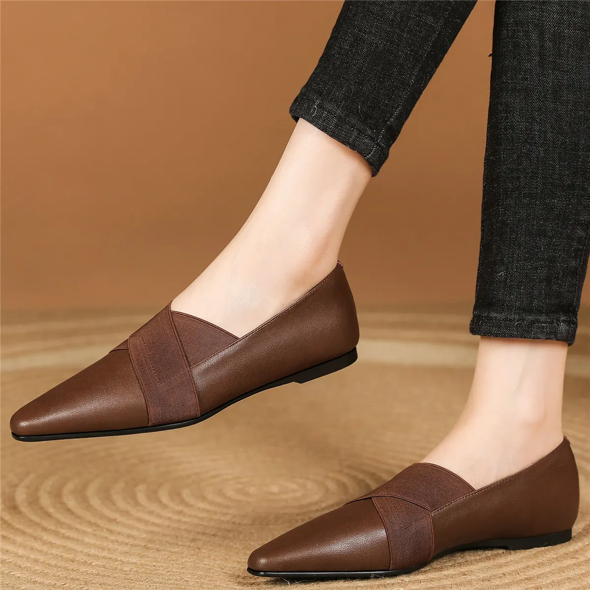 Belt Buckle Loafers Oxfords Shoe Women Genuine Leather Low Heels Platform Pumps Female Pointed Toe Fashion Sneakers Casual Shoes