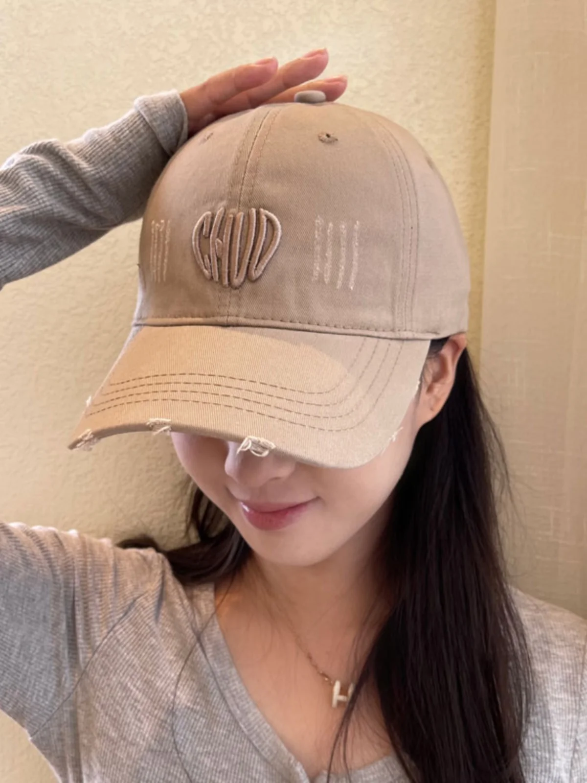 Новая рваная бейсболка в стиле ретро с персонализированной вышивкой для женщин