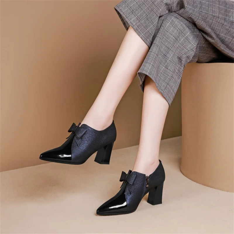 

Босоножки женские кожаные на толстом каблуке, небольшие сандалии с квадратным носком, без застежки, коричневые, лето