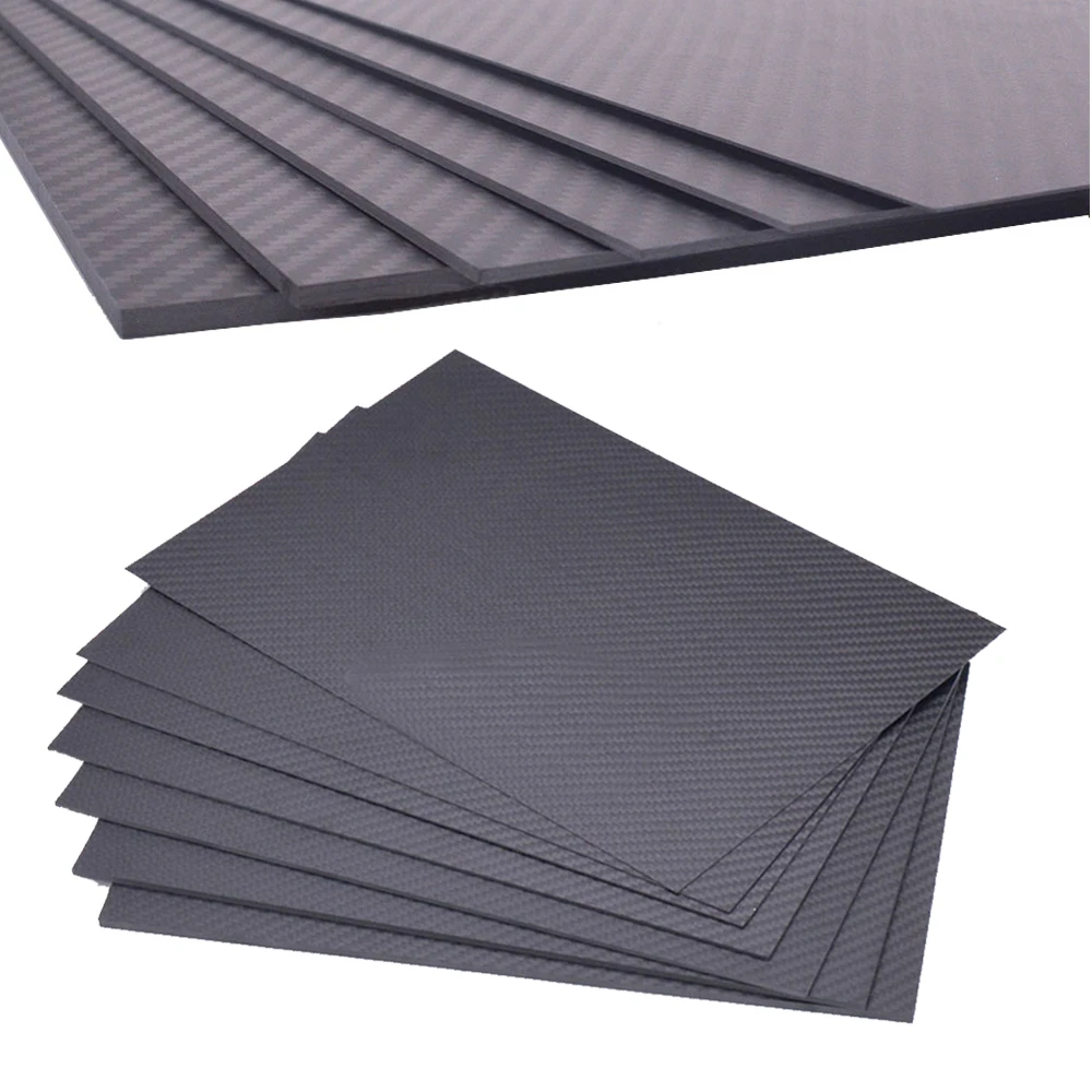 

Пластина из углеродного волокна QX-MFLU 400x200 мм черный