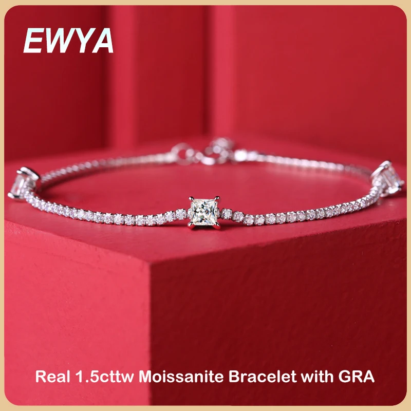 

Женский браслет с муассанитом, из серебра 1,2 пробы