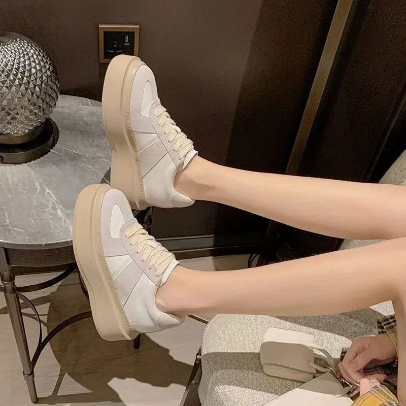 Designer Brand Shoes Thick soled Small Tall Women's Casual Retro Genuine Leather Color blocked De Xun