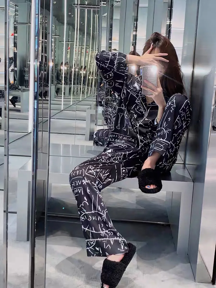 Couple pajamas Spring and Autumn Long sleeved Premium Ice Silk Pajamas 2023 New Women's and Men's Home Fur Set