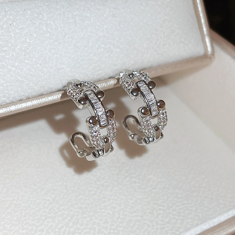 

UILZ Pave Zircon Chain Hoop Earrings for Women Luxury Gothic Circle Earrings 2023 Trend Party Wedding Jewelry Boucles D'oreilles