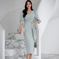 2022 summer new korean version high end temperament slim fit v neck short sleeve fashion waist bag hip medium length dress