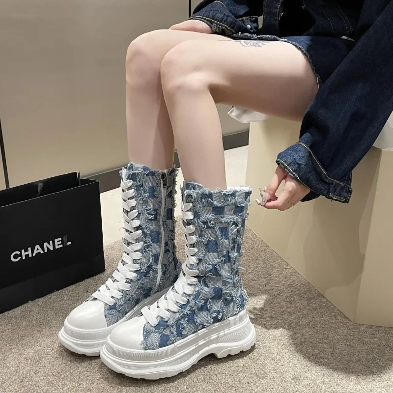 Женские ботинки с перекрестной шнуровкой на молнии сбоку до середины икры