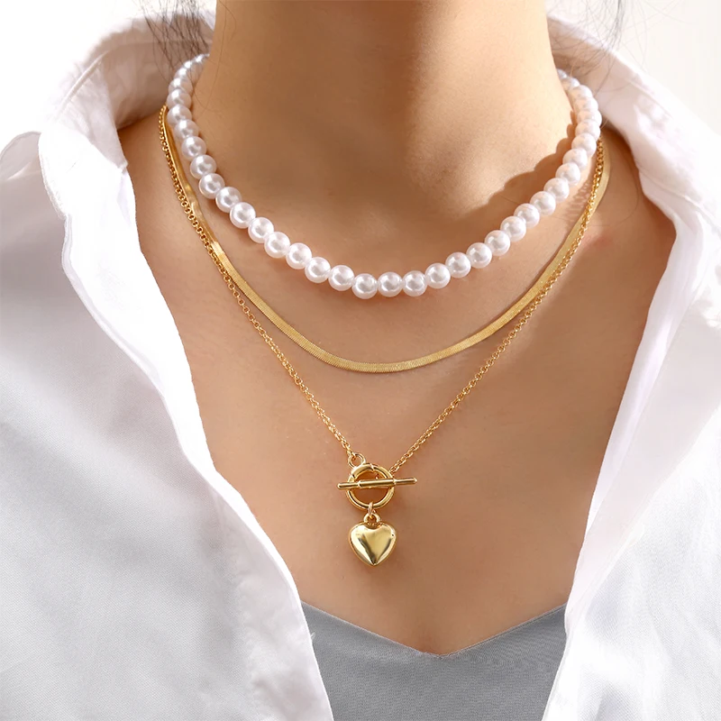 

Ожерелье многослойное с подвеской-бабочкой и жемчугом