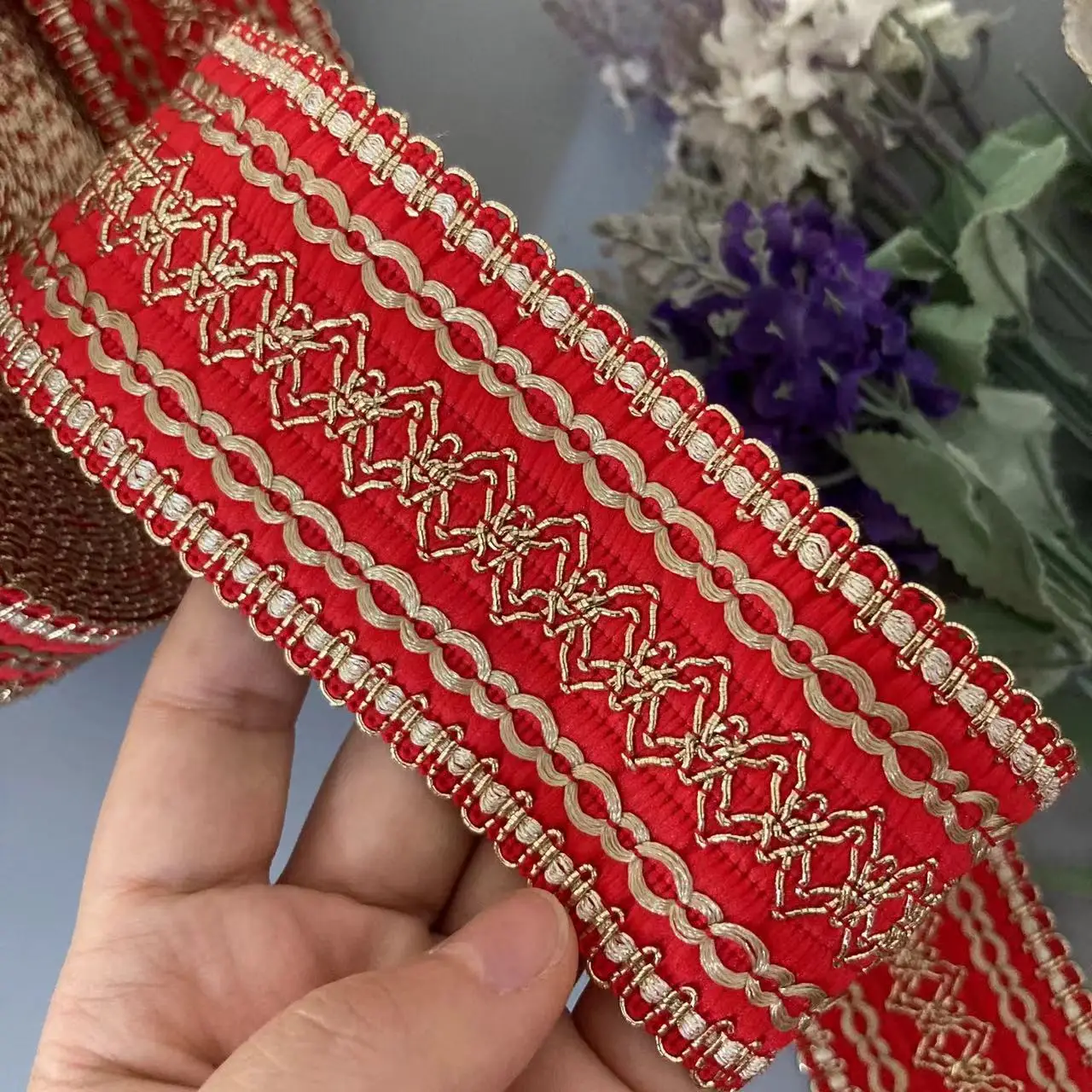 Красное кружевное платье 1 м 5 см