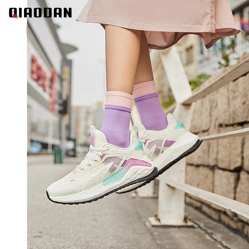 QIAODAN Female Sneakers 2023 Letter Printed Comfortable Casual Anti-Slip Outdoor Women Shoeless Footwear Sports Shoes KM12210206