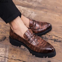 2022 mens korean fashion trend british retro style thick sole pointed leather shoes versatile casual office dress shoes
