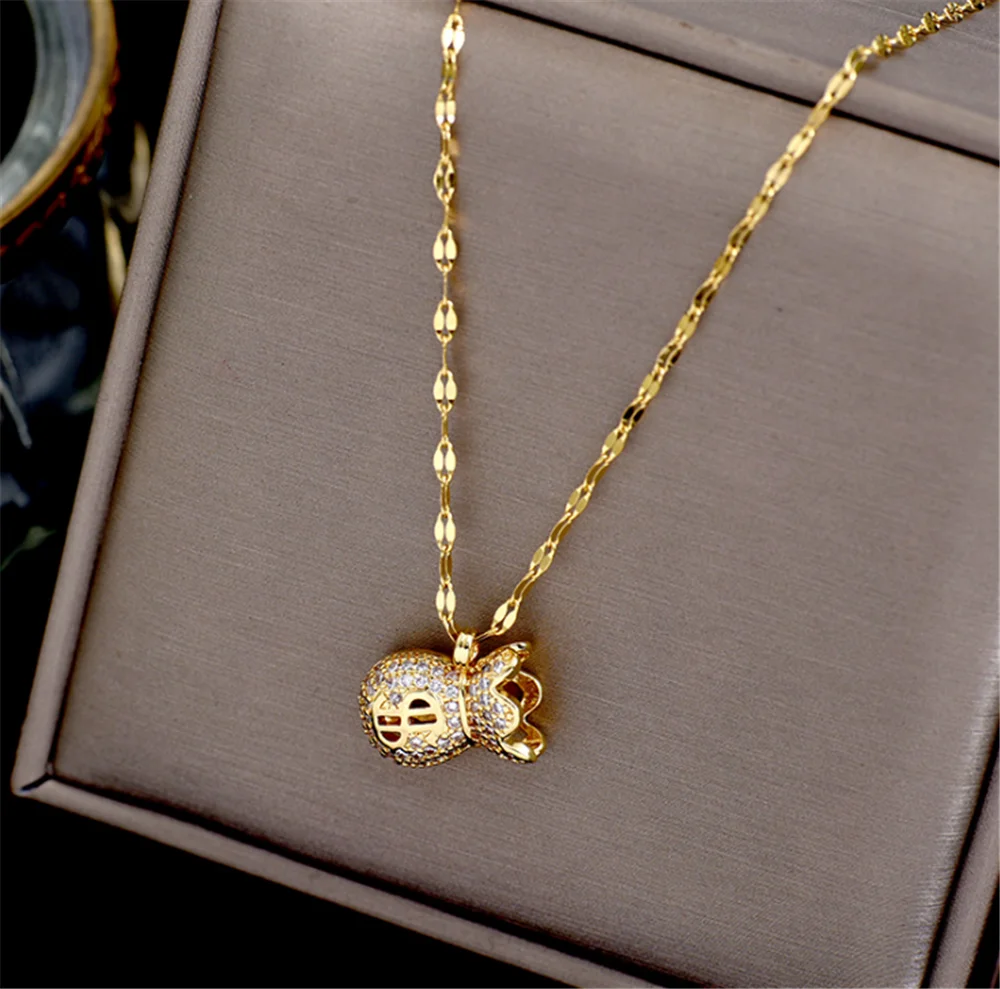 

316L Stainless Steel Gold Inlaid Crystal US Dollar Money Bag Female Simple Pendant Necklace