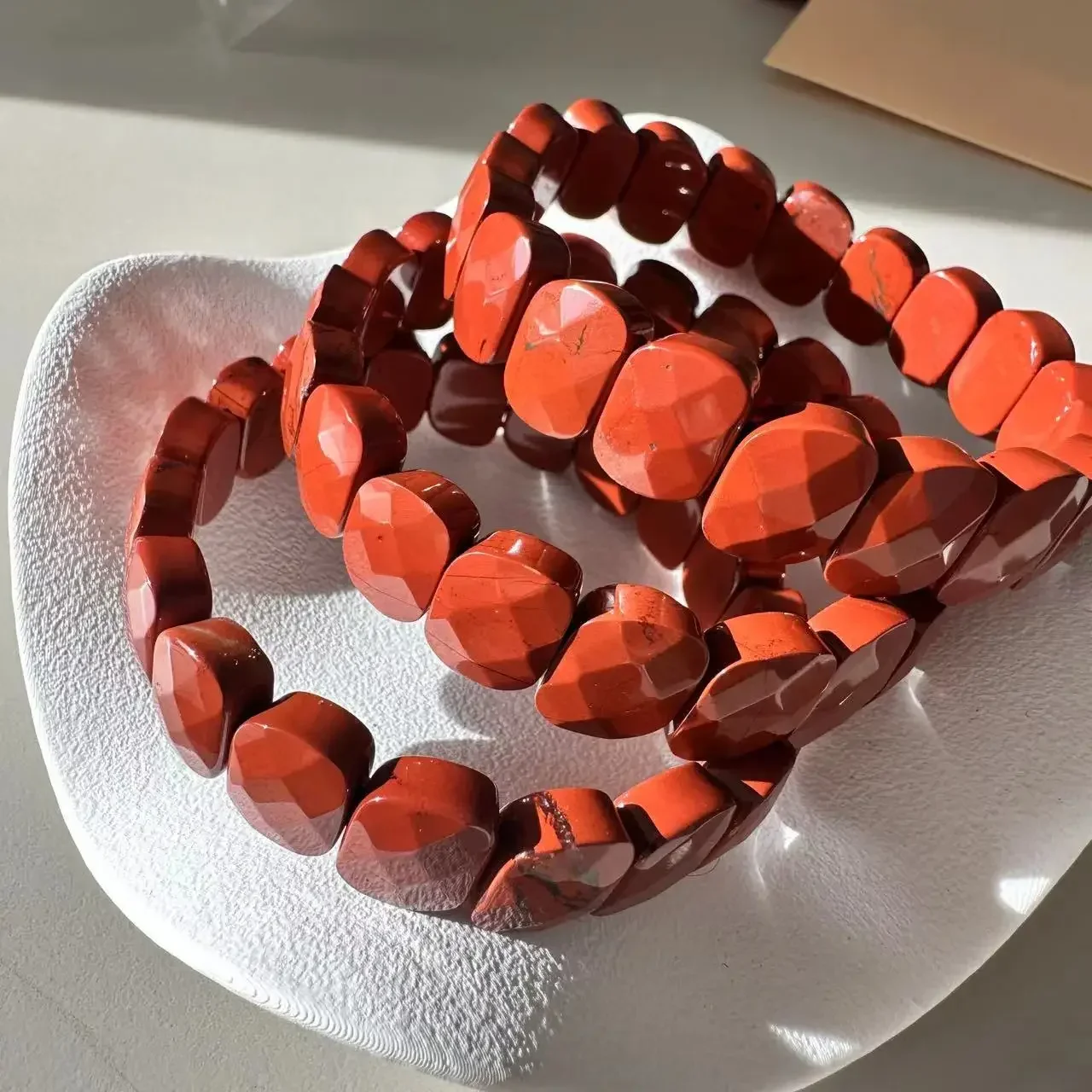 Браслет Из Натуральных Красных Яшмовых Бусин 11x13 Мм Энергетическое Магнитное