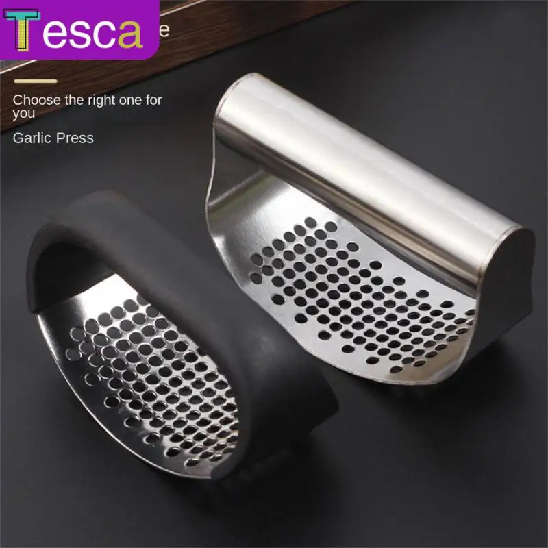 

Garlic Smasher Squeezer Rotate Garlic Press Crusher Curved Hand-held Garlic Spud Convenient Press-type Garlic Masher