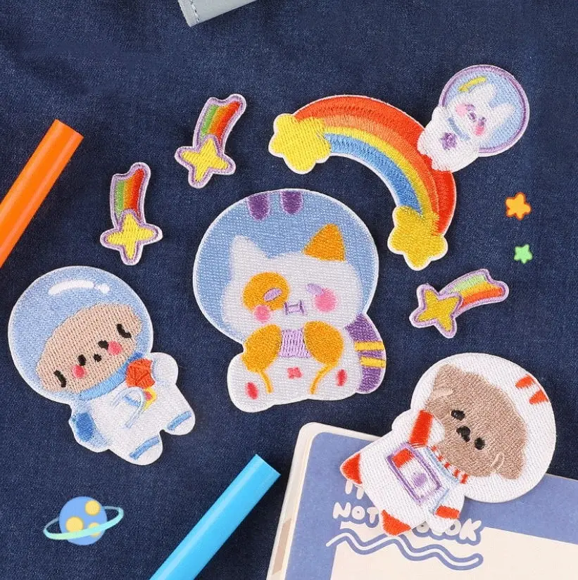 

10 Pcs/Lot Iron Stick Sew On Embroidery Patches Popular Clothing Hat Bag Shoe Repair Material Phone Gift Box Decor DIY Accessory