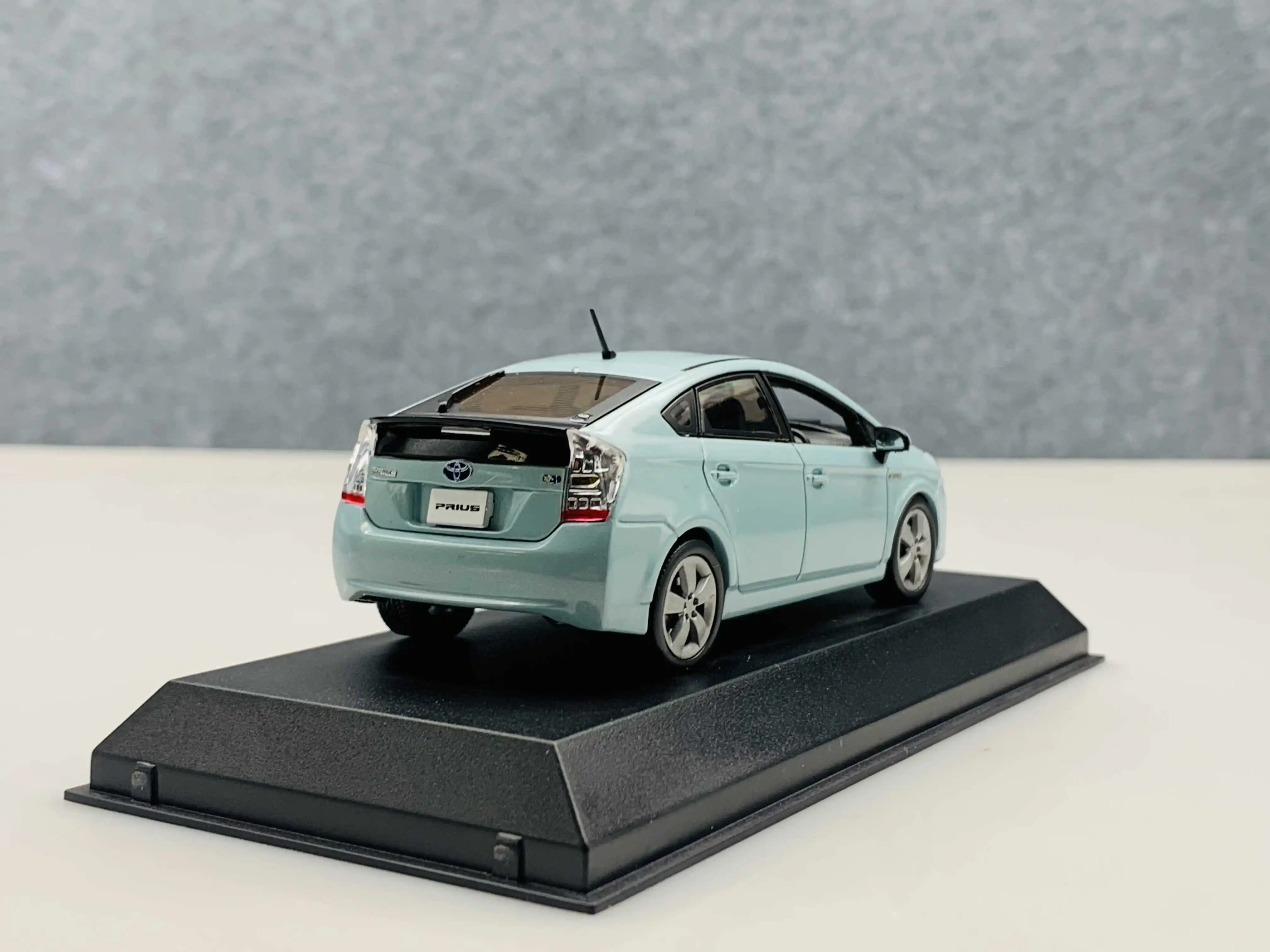 Модель автомобиля Toyota PRUIS из сплава, масштаб 1:43, серия J-COLLECTION (art.: 3920db40ea5de) - 3920db40ea5de
