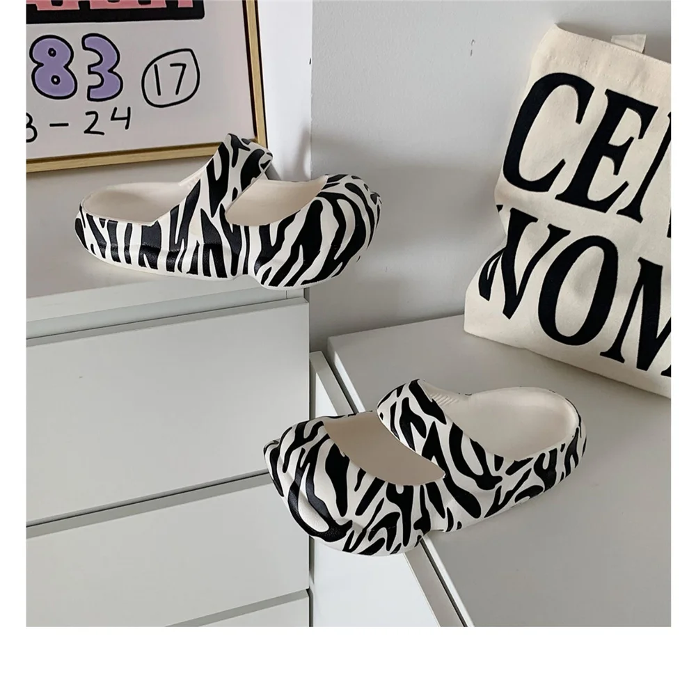 New Couples Stylish Adult Sandals Slip-Proof Thick-Soled Indoor Outdoor Slippers Men Flip Flops House Sleepers Shoes Woman Home