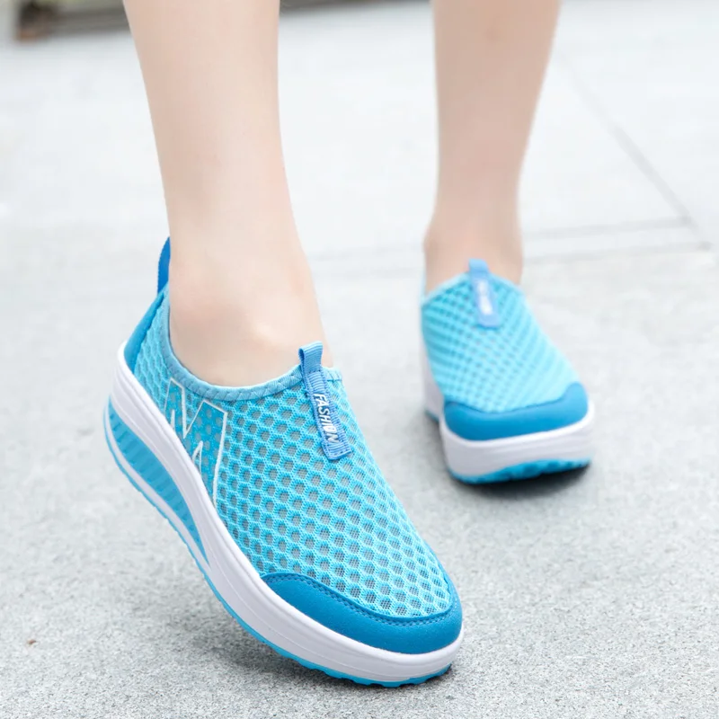 Summer New Middle-aged Ladies Fitness Training Free Lazy Sports Shake Walking Shoes