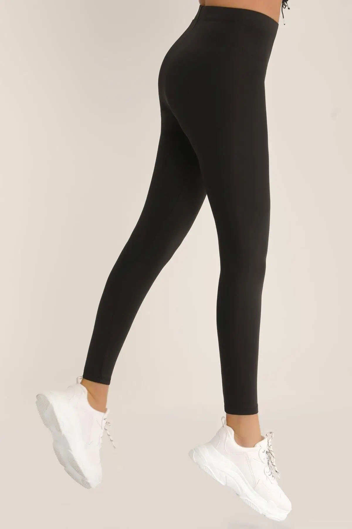 Women Black Printed Sports Leggings